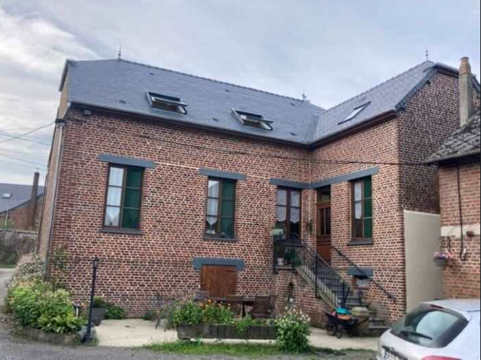Réfection d'une toiture en ardoises naturelles à Etreaupont , La Capelle, Habitat Thierache